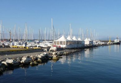Yachthafen Marina del Sole Sardinien